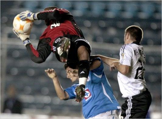 DC United Goalie Wicks makes his 2nd ESPN Top 10 Plays of the Day on Oct 1 2009