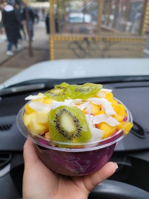 Electric Mermaid Pitaya/Acai Bowl