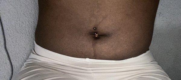 Belly piercing