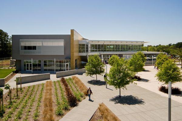 Exterior photo of the McCarthy Library Building.