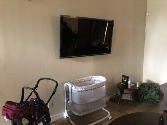 Tv mount