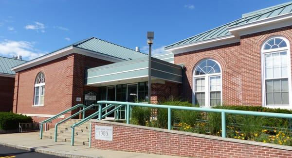 Main entrance of the Derry Public Library