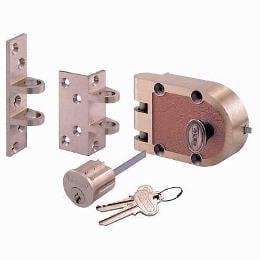 Standard cylinder with jimmy proof deadlock, Larry The Locksmith