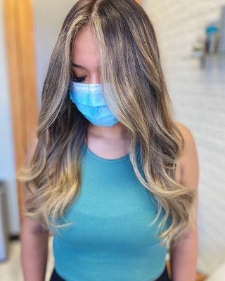 Balayage and face frame with root shadow