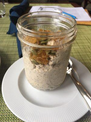 Overnight oats with chia seeds