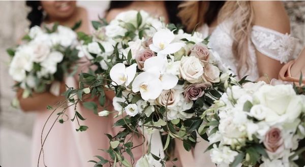 Bride + bridesmaids bouquets