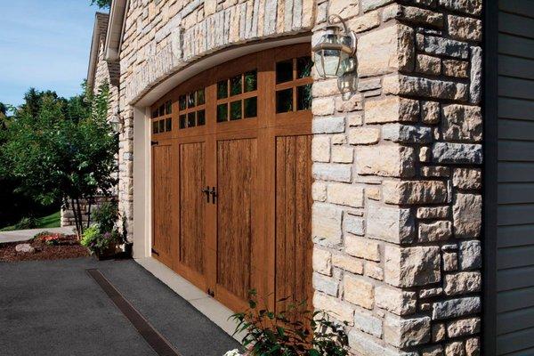 What a GREAT garage door!