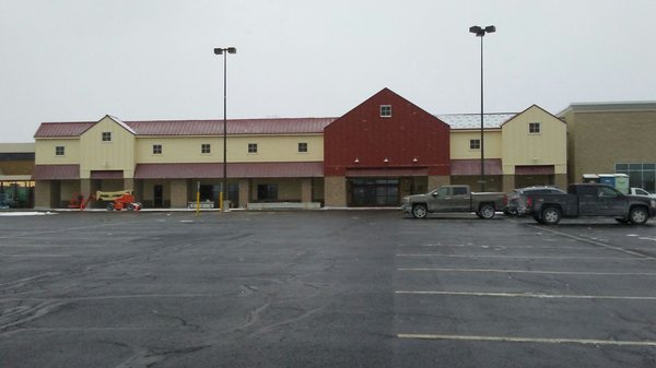 This is the outside facade of the new Fresh Thyme Market, opening soon . . .