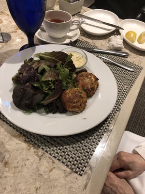 Crab Cakes Salad