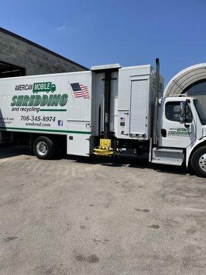 American Mobile Shredding & Recycling