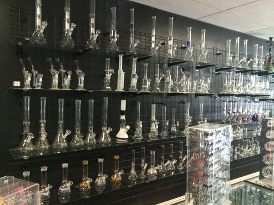 Great selection of water pipes