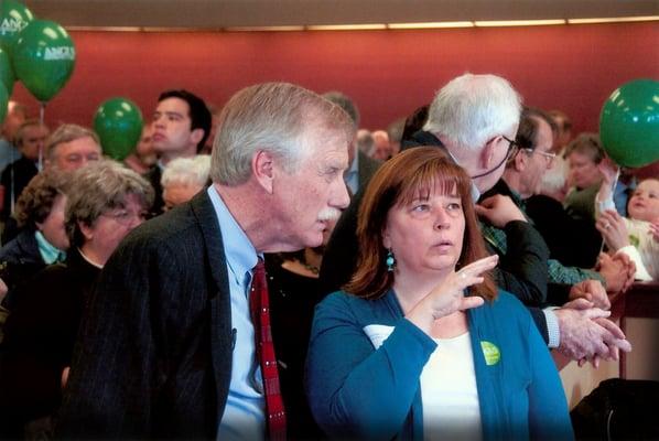 CEO of The Knight Canney Group advises Angus King during his campaign for U.S. Senate.