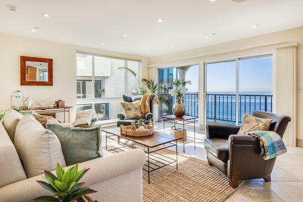 Beachfront furnished condo rentals