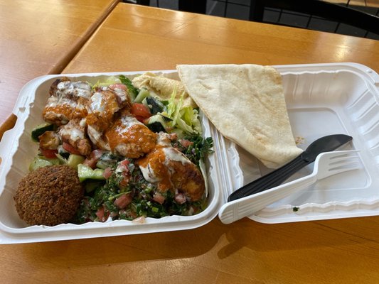 Falafel chicken salad plate