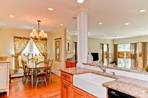 TDK Home Tours - Real Estate Photographer Tampa - Kitchen View of Dining and Living