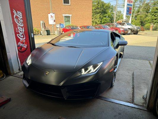 '17 Lamborghini Huracan in for vapor leak diagnosis and repair!