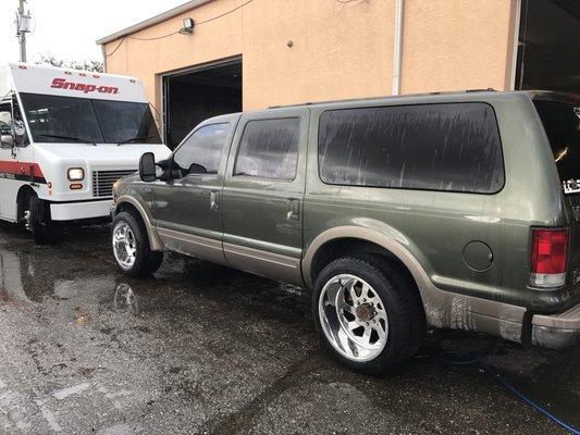 Fuel Forged wheels on a Excursion