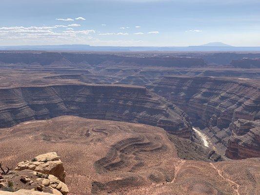 Muley Point was difficult to photograph at times. I appreciated the scenery better down the road at Goosenecks State Park.