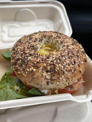 Bagel breakfast sandwich