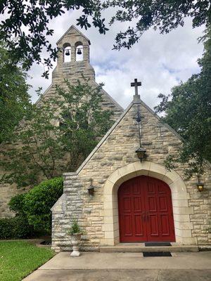 Church across the street from the library in Kilgore.