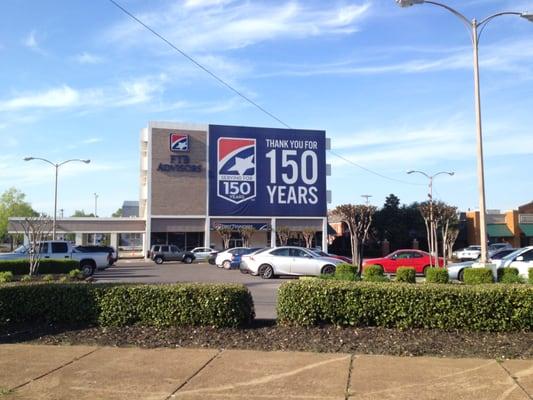 2014-04-20; First Tennessee Bank - Poplar @ Mendenhall, Memphis TN