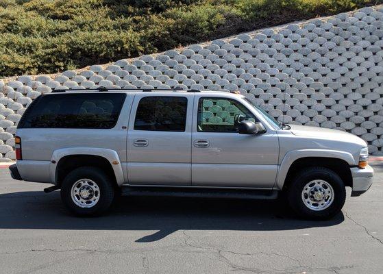 2005 Chevrolet Suburban 2500 4x4 Quadrasteer