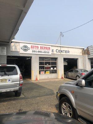 Willy's Auto Repair