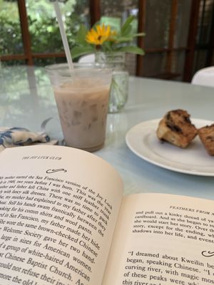 Iced chai and blueberry muffin- YUM