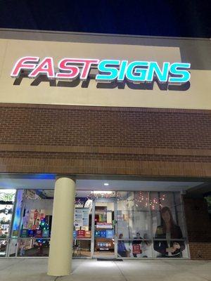 FastSigns