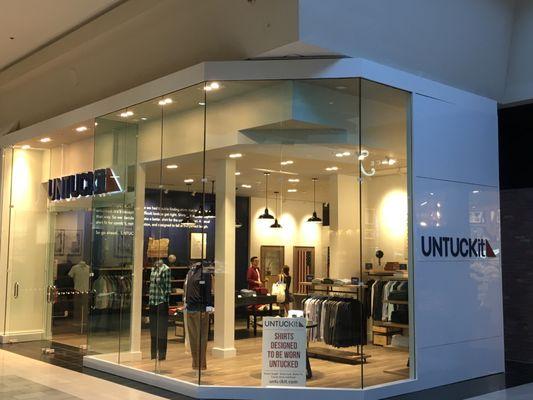 UNTUCKit store exterior