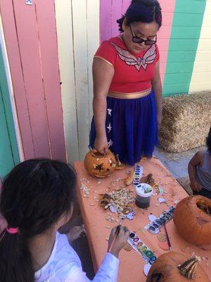 Outdoor fun art/creativity time.