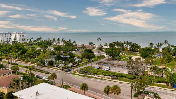 HandymanSpecial
Unit W5 Also Available
 Coop
1550 Gulf Shore Blvd N #3W Naples,FL 34102
 Coquina Sands
 1 Bed
 2 Bath