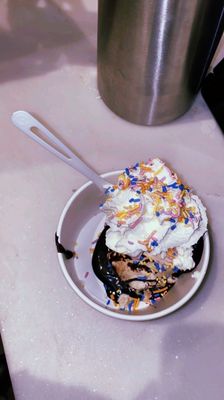 Earl grey tea ice cream with vegan fudge and rainbow sprinkle