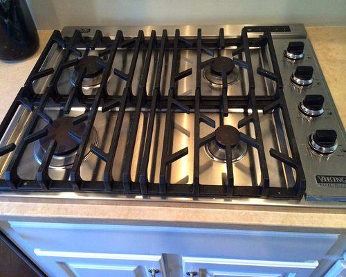 With Viking Appliance Repair Expert, you're assured a trained technician who'll complete your cooktop repair to the highest standard.