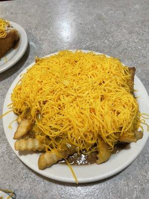 Chili cheese fries