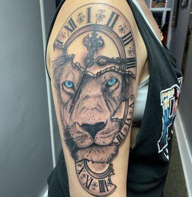 Artist: Steven Sparr