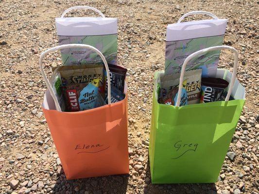 Everyone is welcomed with a Goodie Bag full of local organic trailsnacks!