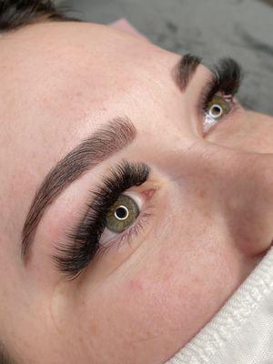 Mega Volume Eyelash Extensions & Brow Wax+Tint