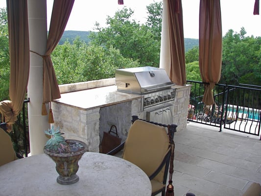 Outdoor kitchen