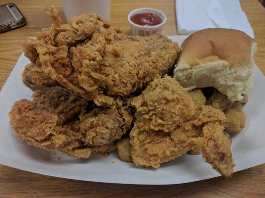 4 piece mixed with fried okra. The fried chicken here is legit, especially the chicken breast!