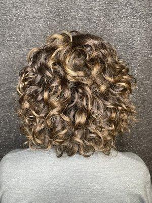 Curly cut by Jordan