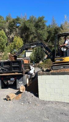 We work with contractors all over Northern California on material haul in and out. This job is all in-house dirt relocation. Thanks Jake!