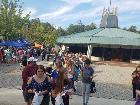 We held this line at City Fest 2016 for over 2 hours. Next year we are going to need more Ale-8's