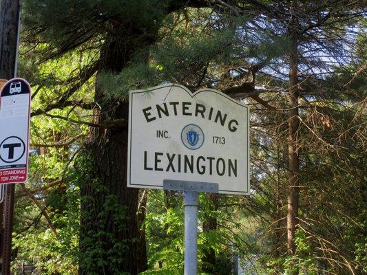 Entering Lexington sign from Bedford.