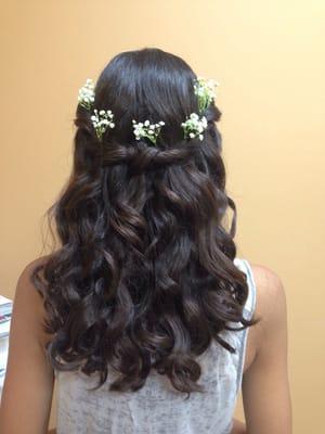 They did a great job at styling my daughters hair for a wedding!!