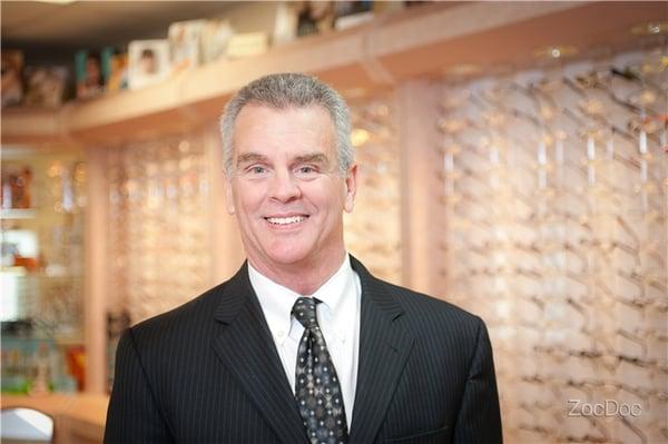 Dr. Howard provides a thorough eye exam and great service.