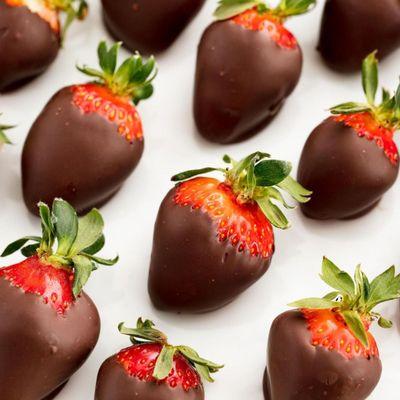 Chocolate Covered Strawberries for your Valentine!