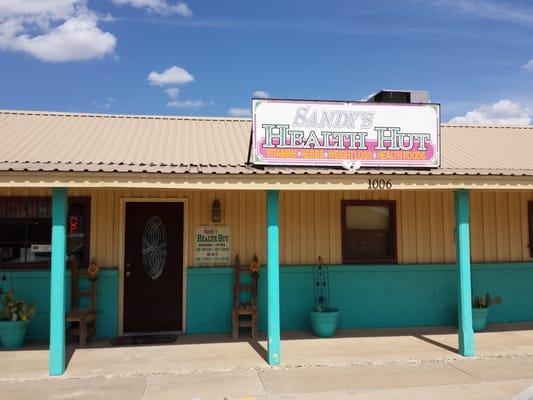 Front of the store. Closed on Sunday. Friendly people who work here! I plan to stop by again the next time I'm in town.