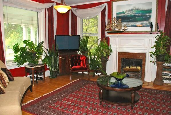 The relaxing living room for guests to enjoy.