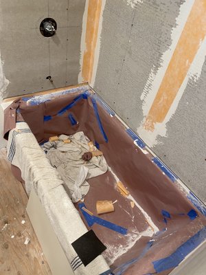 Zerah's messy and unsafe, the $900 Koehler tub was left with a crack and a deep gash.